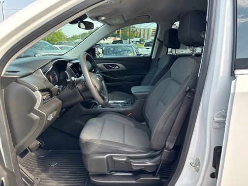 Used 2020 Chevrolet Traverse LS FWD image 12