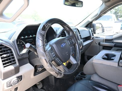 Used 2019 Ford F150 XLT w/ Equipment Group 301A Mid RWD image 8