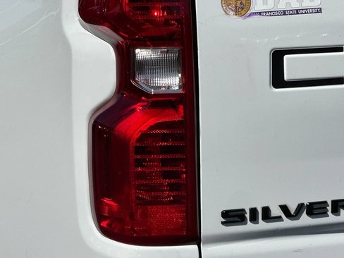 Used 2023 Chevrolet Silverado 2500 Custom w/ Gooseneck/5TH Wheel Package AWD/4WD image 40
