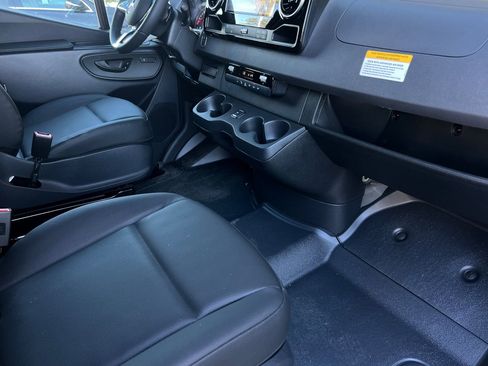New 2025 Mercedes-Benz Sprinter 2500 image 14