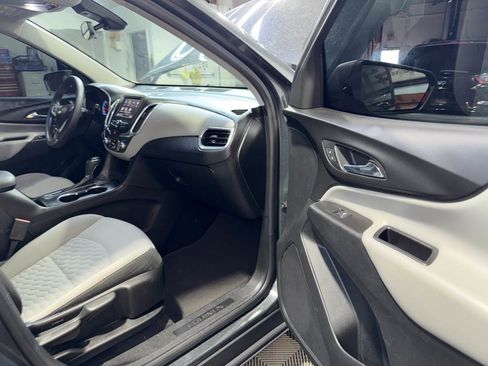 Used 2020 Chevrolet Equinox LS image 26
