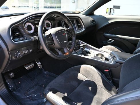 Used 2019 Dodge Challenger R/T Scat Pack w/ Shaker Package RWD image 23