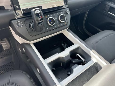 New 2026 Land Rover Defender 110 S AWD/4WD image 17