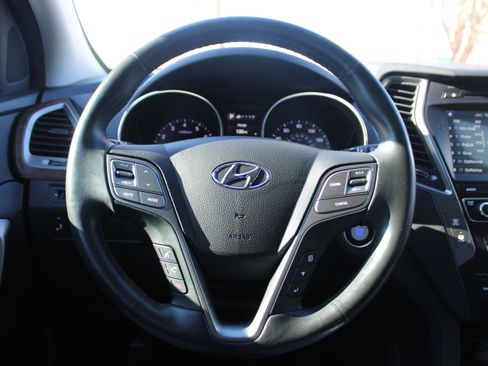 Used 2018 Hyundai Santa Fe Sport image 9