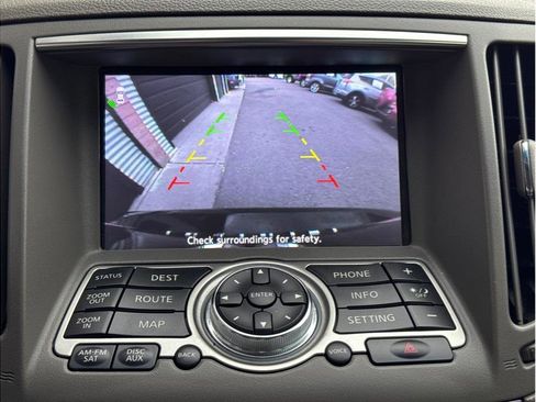 Used 2012 INFINITI G37 Journey w/ Premium Pkg image 18