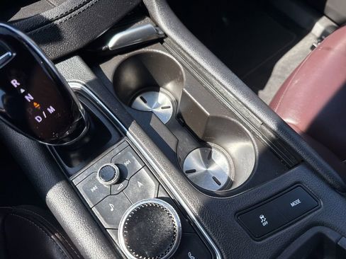 Used 2023 Cadillac XT6 Premium Luxury w/ Technology Package image 36