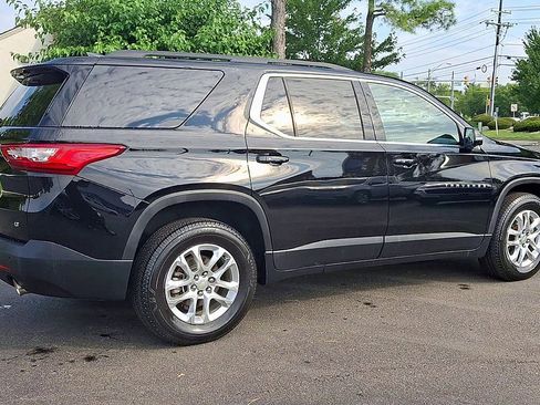 Certified 2020 Chevrolet Traverse LT w/ Driver Confidence II Package AWD/4WD image 3