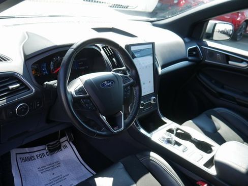 Used 2022 Ford Edge ST image 14