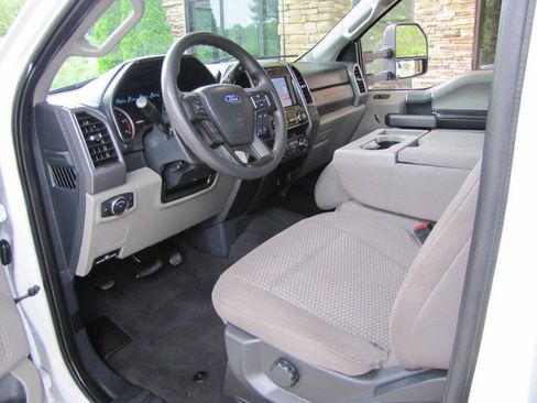 Used 2022 Ford F250 XLT AWD/4WD image 13