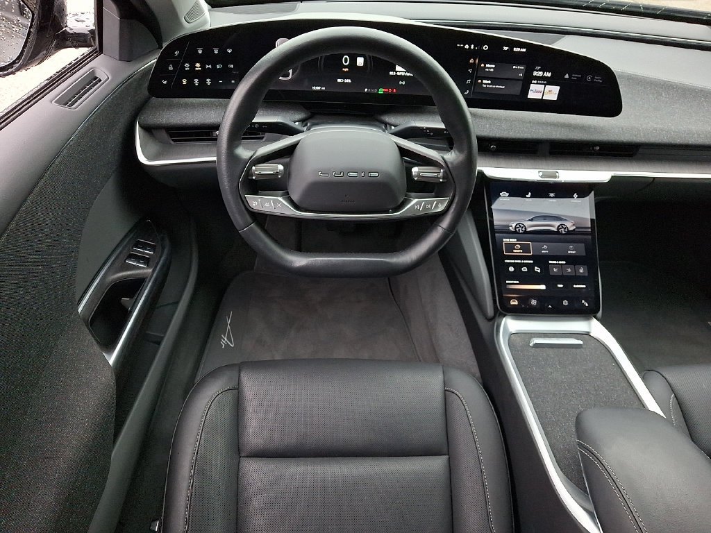 Used 2025 Lucid Air Touring AWD/4WD image 11