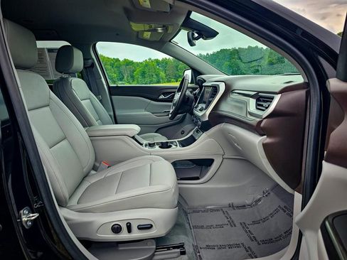 Certified 2023 GMC Acadia SLT w/ Preferred Package image 48