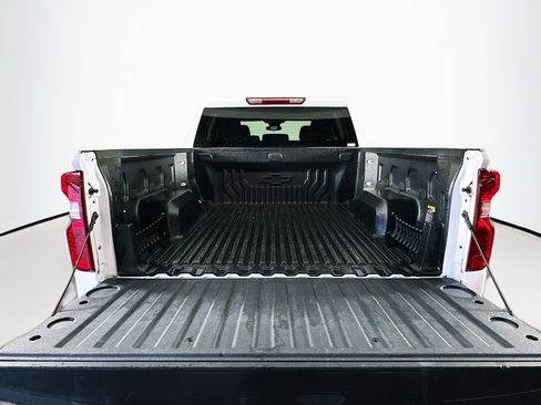 Used 2024 Chevrolet Silverado 1500 LT AWD/4WD image 26