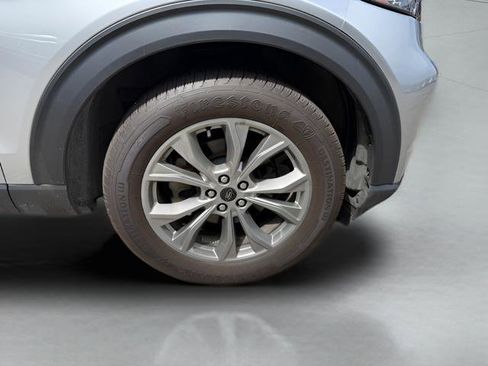 Certified 2022 Ford Explorer XLT w/ Equipment Group 202A AWD/4WD image 33