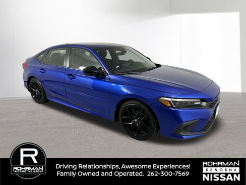 Used 2023 Honda Civic Sport image 3