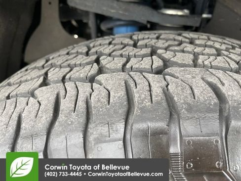 Used 2024 Toyota Tacoma TRD Off-Road AWD/4WD image 27