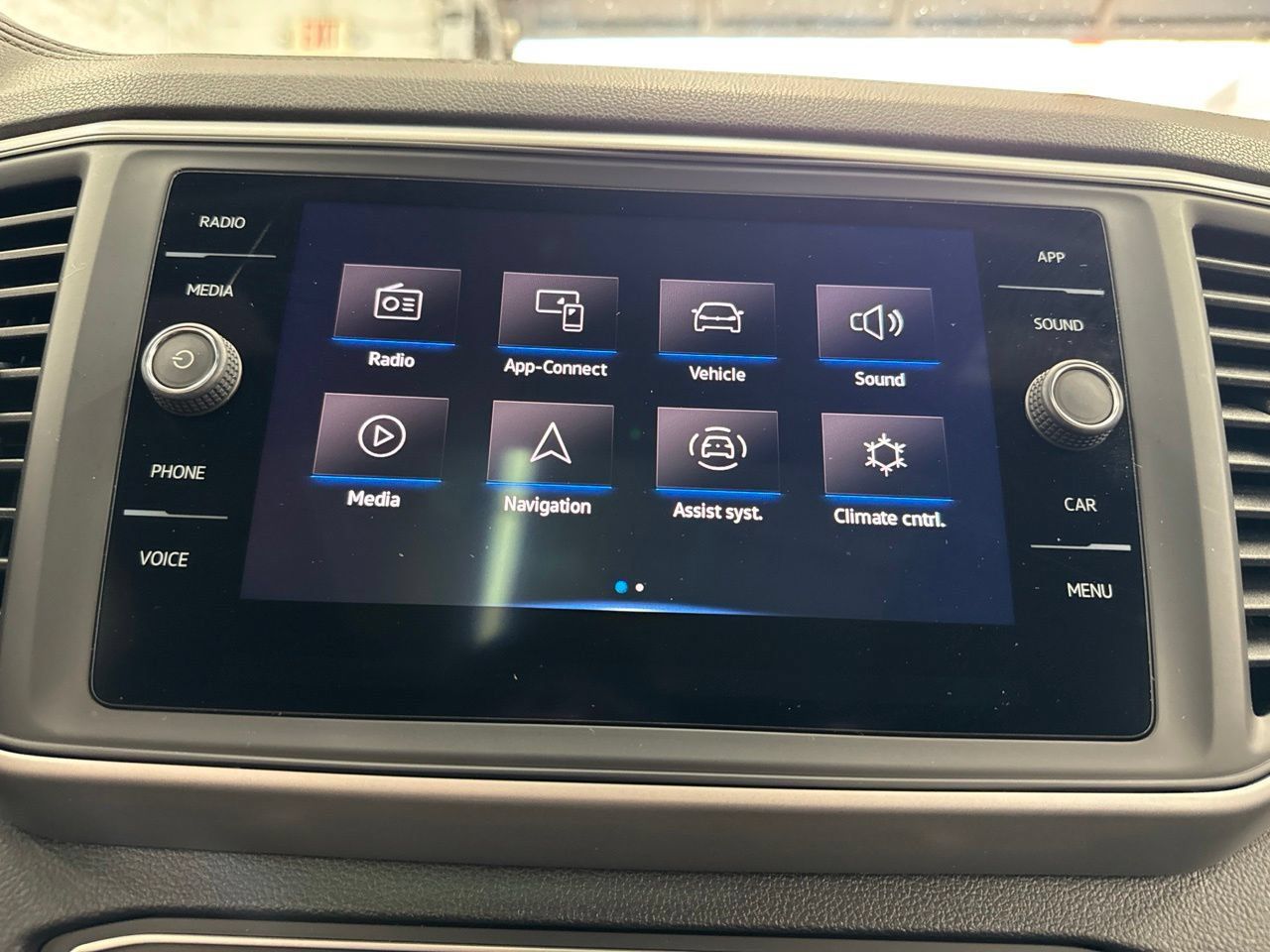 Used 2021 Volkswagen Atlas Cross Sport SE w/ Panoramic Sunroof Package AWD/4WD image 24