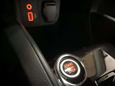 Used 2021 Nissan Versa S image 57