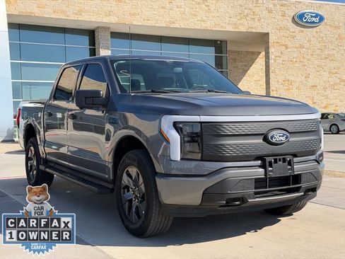 Used 2024 Ford F150 Lightning XLT image 23