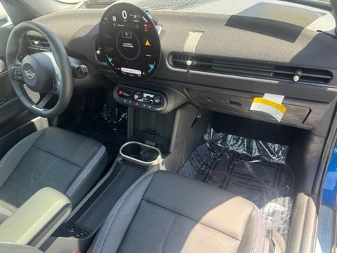 Certified 2026 MINI Cooper 4-Door Hardtop FWD image 28