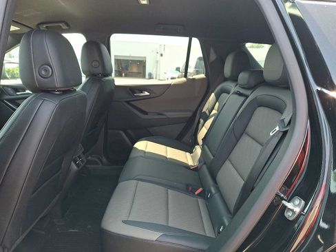 Used 2026 Chevrolet Equinox LT w/ Convenience Package II AWD/4WD image 11