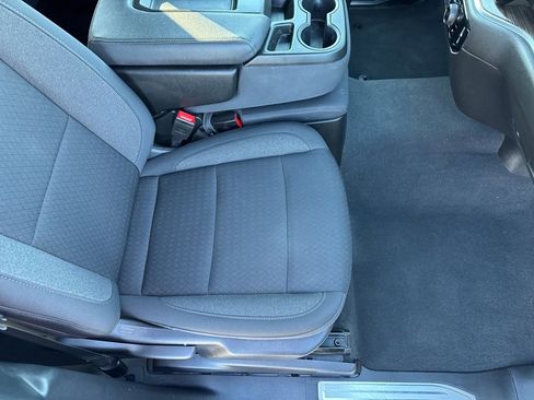 Used 2025 Chevrolet Silverado 2500 LT image 16