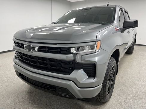 Used 2023 Chevrolet Silverado 1500 RST image 5