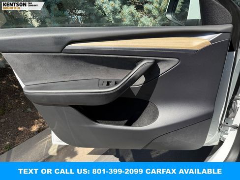 Used 2023 Tesla Model Y Long Range AWD/4WD image 17