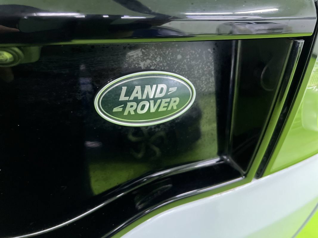 Used 2018 Land Rover Discovery Sport HSE Luxury AWD/4WD image 14