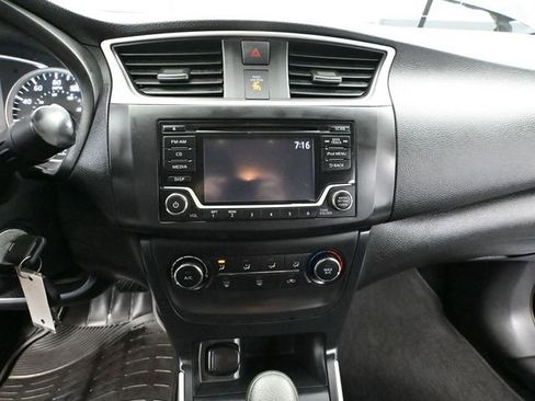 Used 2018 Nissan Sentra S image 27