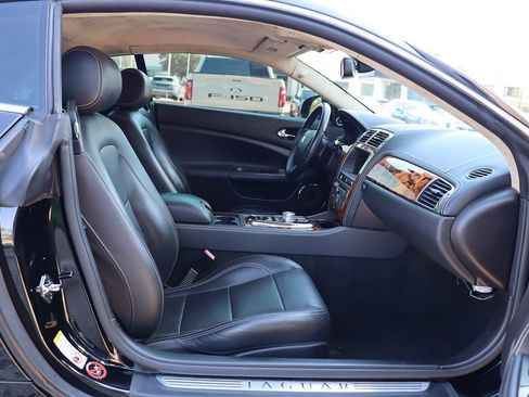 Used 2011 Jaguar XK Coupe image 30