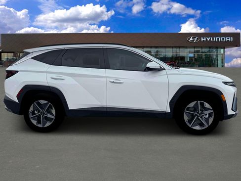 Used 2026 Hyundai Tucson SEL Plus FWD image 8