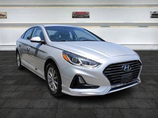 Used 2019 Hyundai Sonata SE image 1