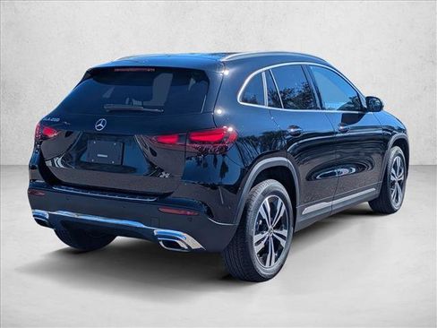 New 2026 Mercedes-Benz GLA 250 image 2