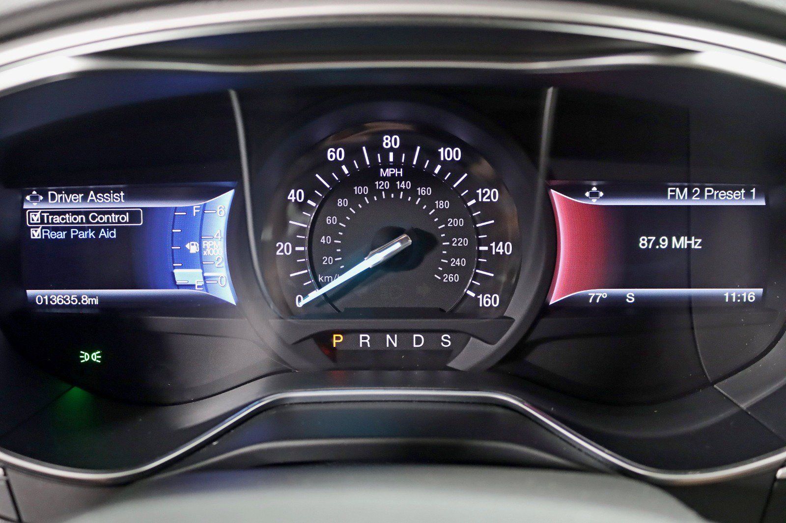 Used 2016 Ford Fusion SE FWD image 16
