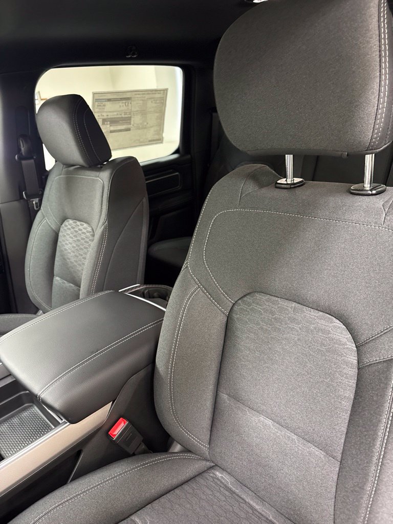 New 2027 RAM 1500 4x4 Crew Cab image 16