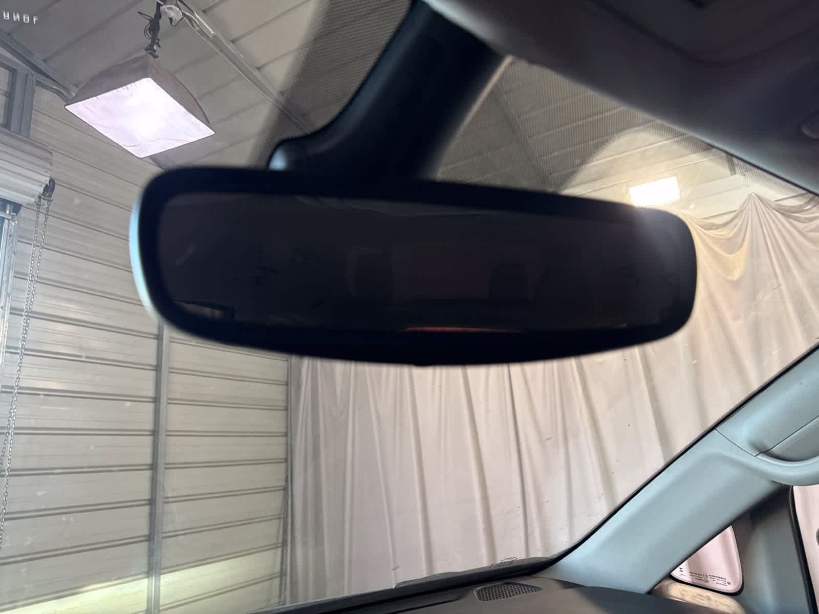 Used 2024 Chrysler Pacifica Touring-L FWD image 24