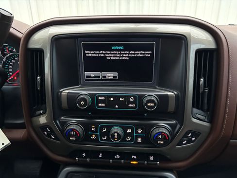 Used 2016 Chevrolet Silverado 2500 High Country w/ High Country Premium Package image 25