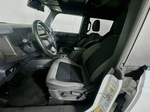 Used 2025 Ford Bronco Big Bend image 13