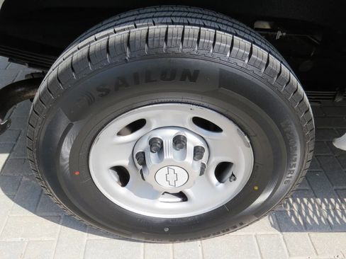 Used 2016 Chevrolet Express 3500 image 57