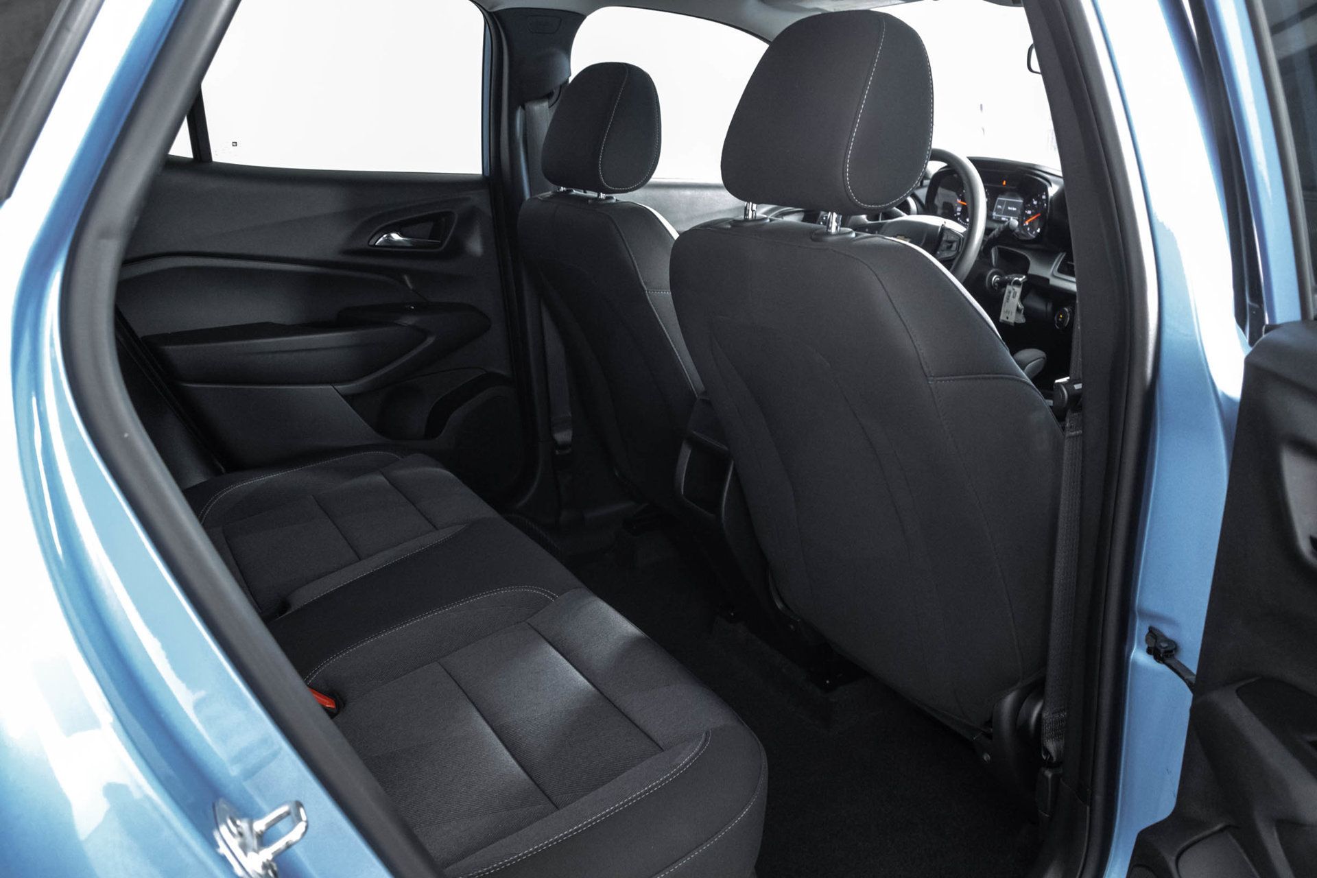 Used 2025 Chevrolet Trax LS w/ LS Convenience Package FWD image 38