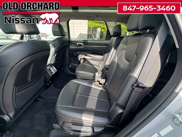 Used 2023 Kia Sorento SX AWD/4WD image 12