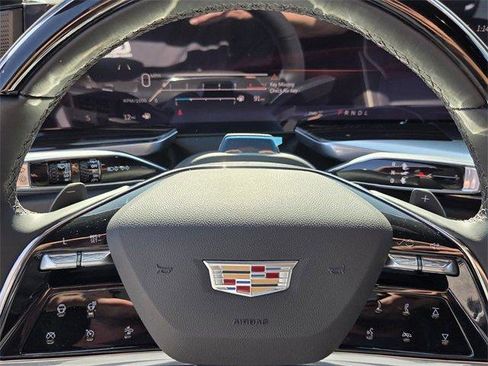 New 2026 Cadillac Escalade Luxury image 14