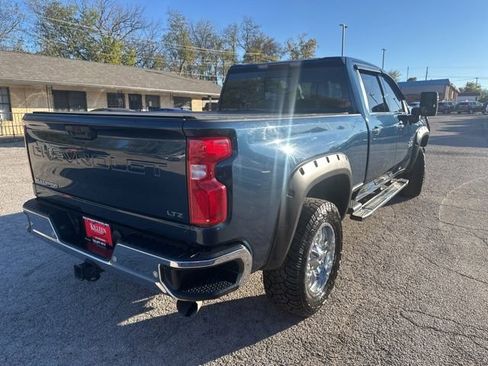 Used 2020 Chevrolet Silverado 2500 LTZ w/ LTZ Texas Edition image 8