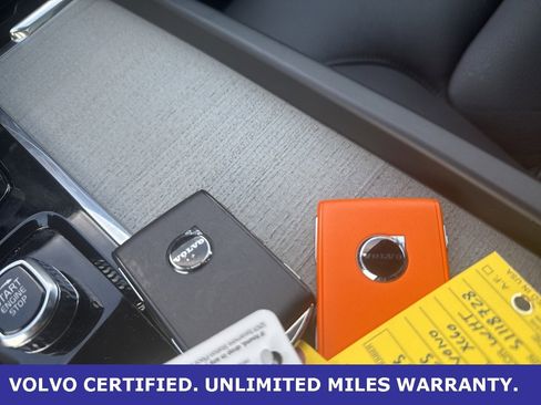 Certified 2025 Volvo XC60 B5 Plus image 26