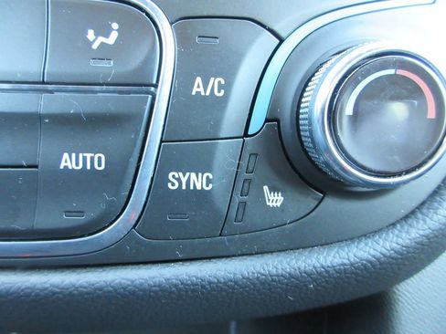 Certified 2023 Chevrolet Equinox RS image 31