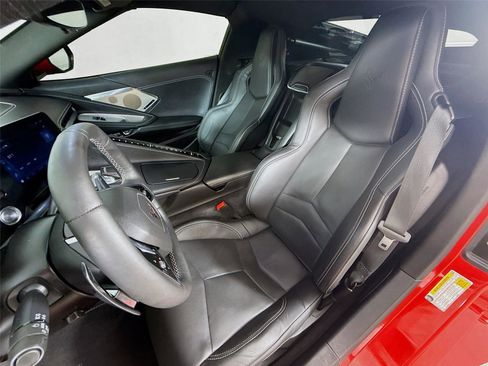 Used 2024 Chevrolet Corvette Stingray Preferred Cpe image 2