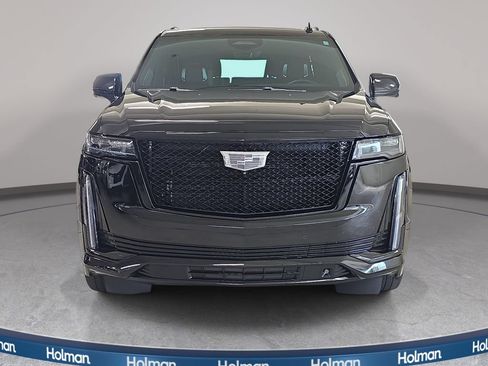 Used 2023 Cadillac Escalade Sport Platinum w/ LPO, ONYX Package AWD/4WD image 3