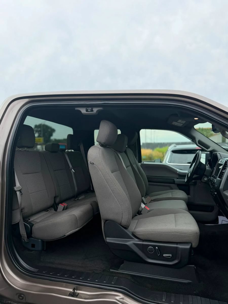 Used 2018 Ford F150 XLT w/ Equipment Group 302A Luxury AWD/4WD image 20