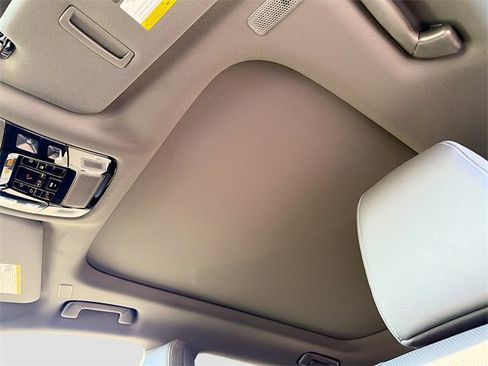 New 2026 Lexus RX 450h AWD image 29