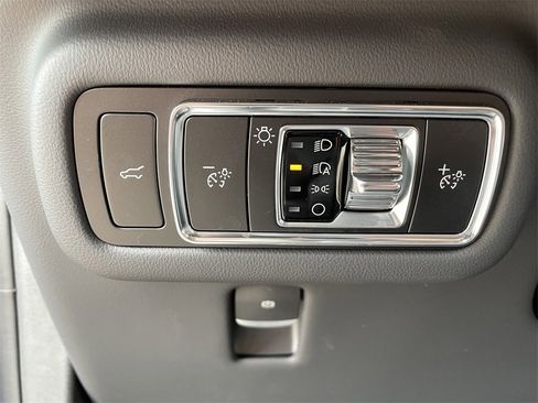 New 2025 Lincoln Nautilus Reserve image 14